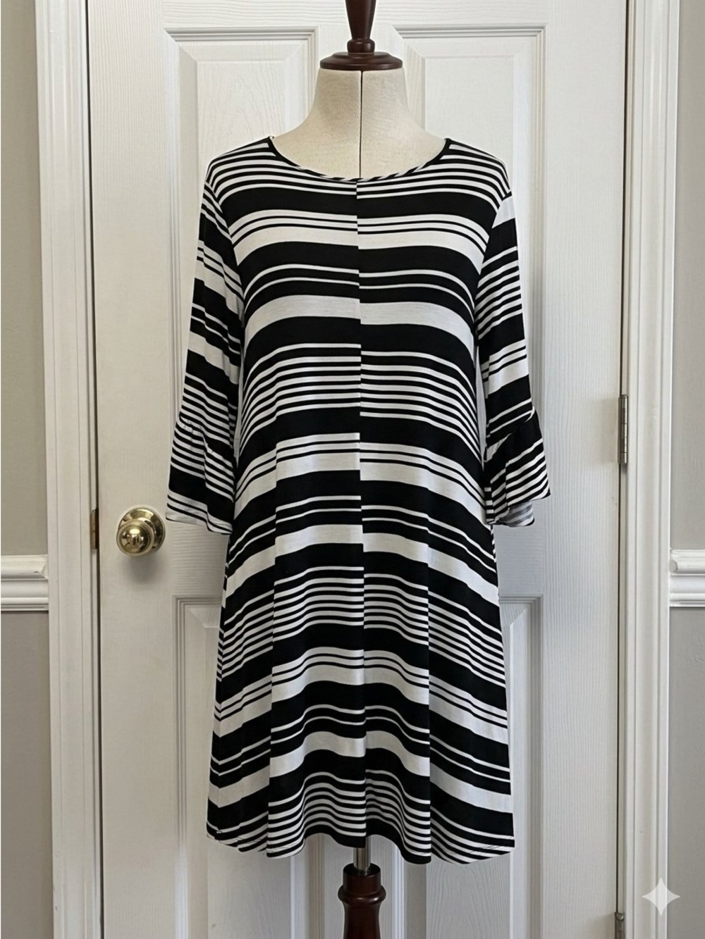 New Directions Women Black White Stripe Dress Large